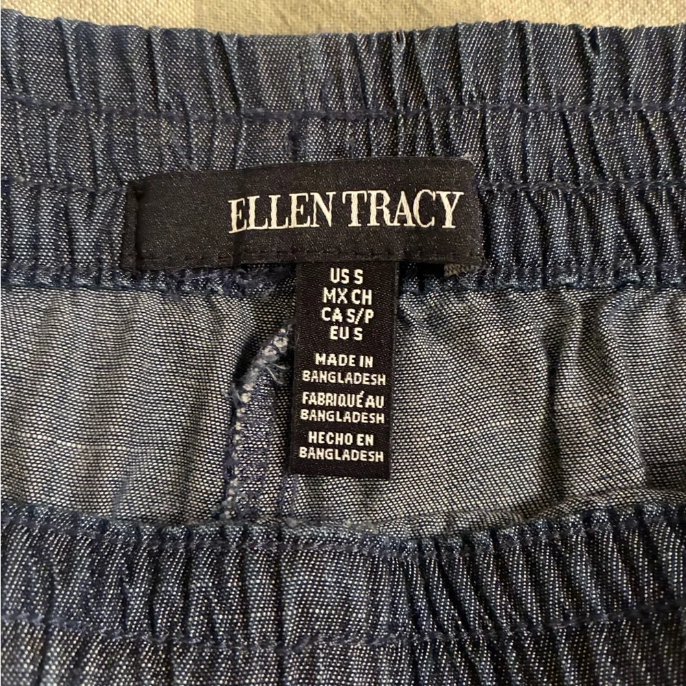Ellen Tracy Chambray Blue Drawstring Cuffed Ankle Pants Tencel EUC S Classic - Picture 10 of 12